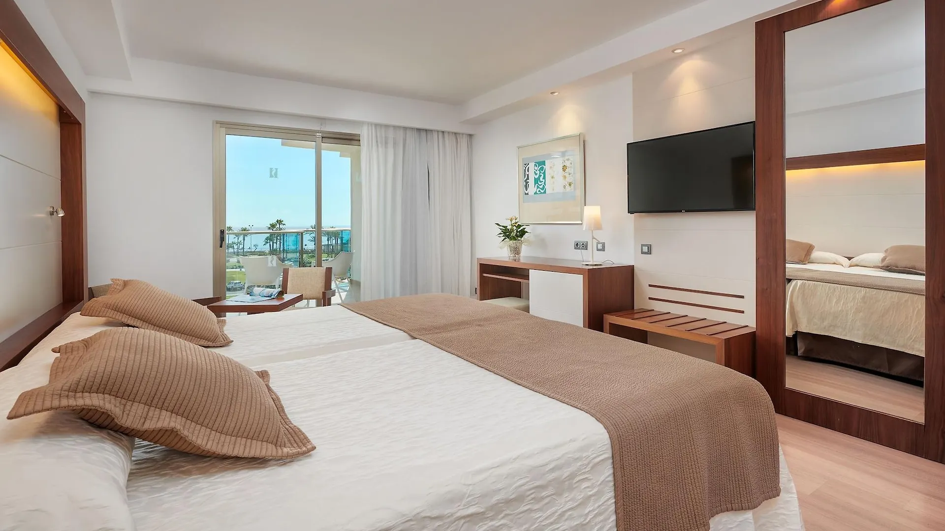 Hipotels Cala Millor Park 4*, Cala Millor (Mallorca) Spain