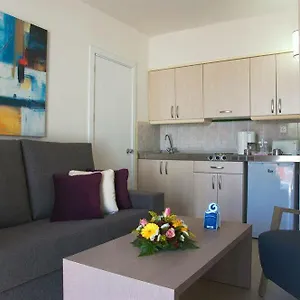 Lanzasur Club Bungalows 3*, Playa Blanca (Lanzarote) Španělsko