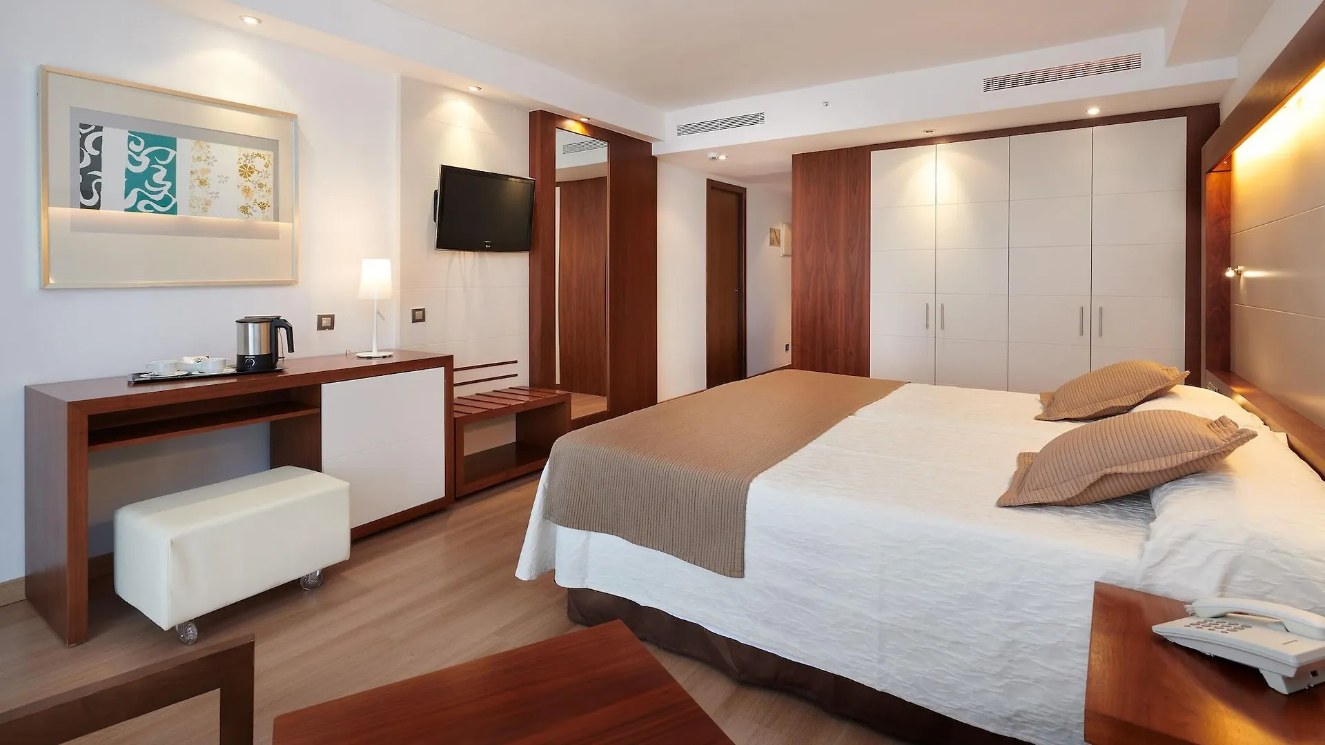 Hipotels Cala Millor Park 4*, Cala Millor (Mallorca)
